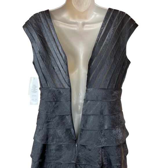 ADRIANNA PAPELL the Lyrd Short Sleeve V-neck Cocktail Dress in Grey Taupe Sz 10P - Picture 9 of 12